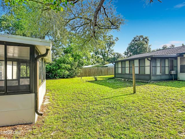 651 W Blue Lake Terrace, Deland, FL 32724