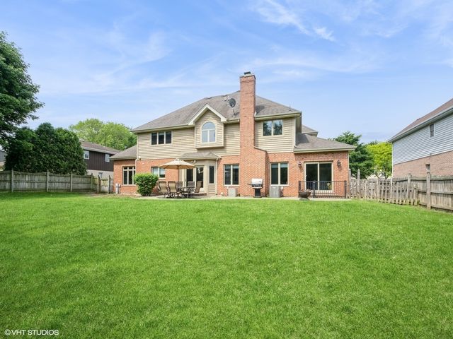 829 S CALIFORNIA Avenue, Palatine, IL 60067