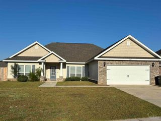 1673 Quartz Ave, Cantonment, FL 32533