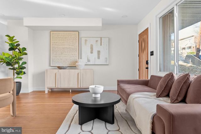 125 URELL PL NE, Washington, DC 20011