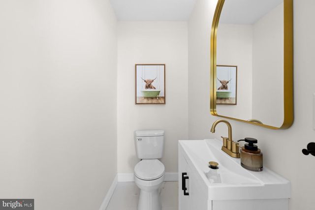 125 URELL PL NE, Washington, DC 20011
