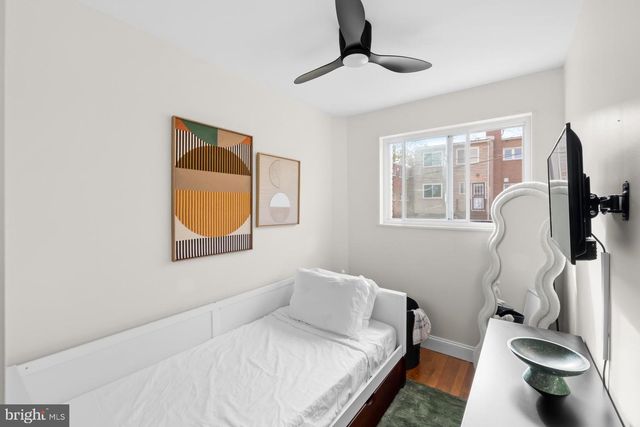 125 URELL PL NE, Washington, DC 20011