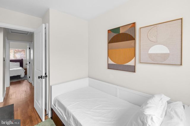 125 URELL PL NE, Washington, DC 20011