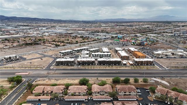 833 Aspen Peak Loop 613, Henderson, NV 89011