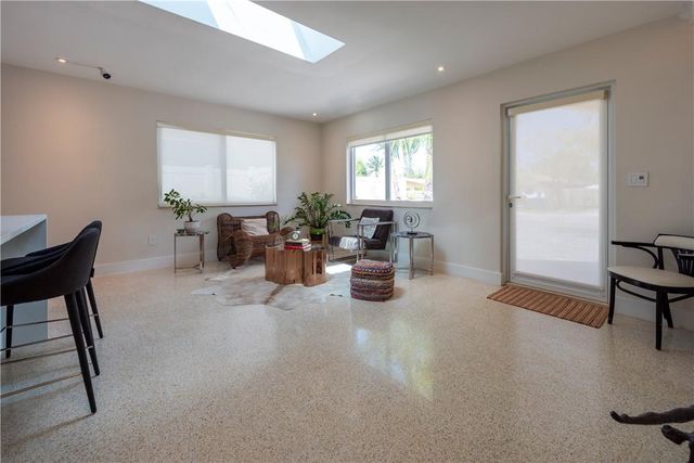 1521 NE 3rd Ave, Fort Lauderdale, FL 33304