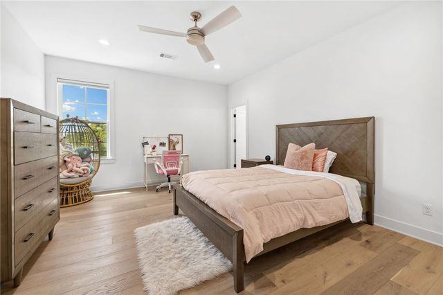 219 W Lawson Street, Fayetteville, AR 72703