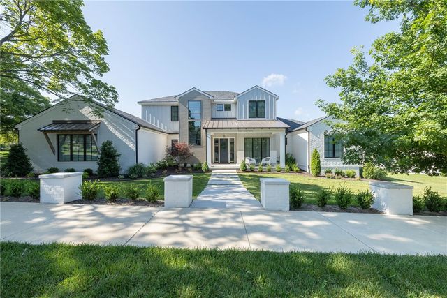 219 W Lawson Street, Fayetteville, AR 72703