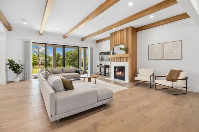 219 W Lawson Street, Fayetteville, AR 72703