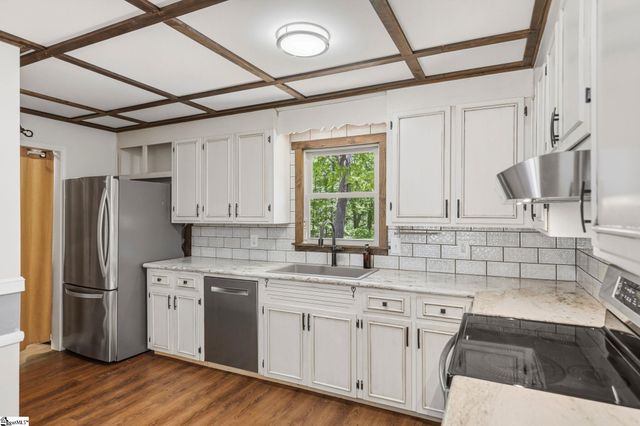 305 Dill Circle, Landrum, SC 29356