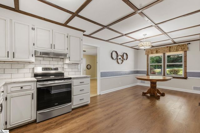 305 Dill Circle, Landrum, SC 29356