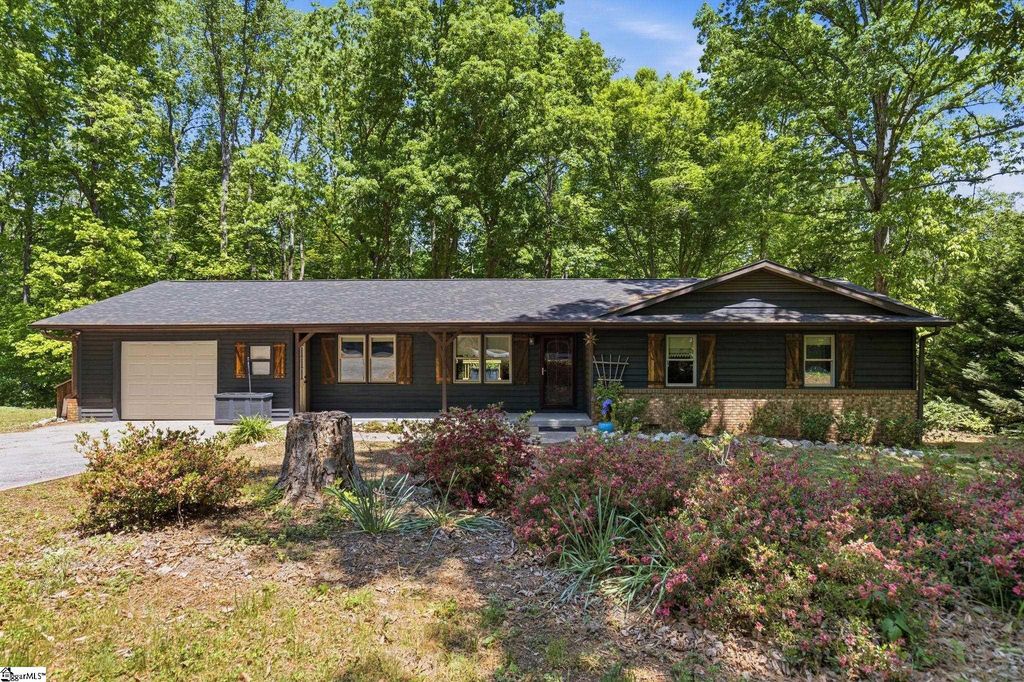 305 Dill Circle, Landrum, SC 29356