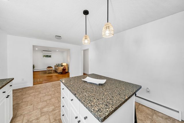 2 Bailey St, Methuen, MA 01844