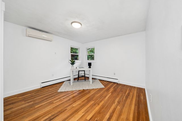 2 Bailey St, Methuen, MA 01844