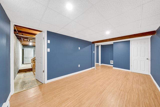 2 Bailey St, Methuen, MA 01844