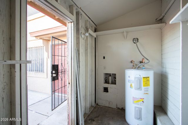 3941 W WONDERVIEW Road, Phoenix, AZ 85019