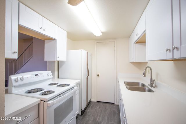 3941 W WONDERVIEW Road, Phoenix, AZ 85019