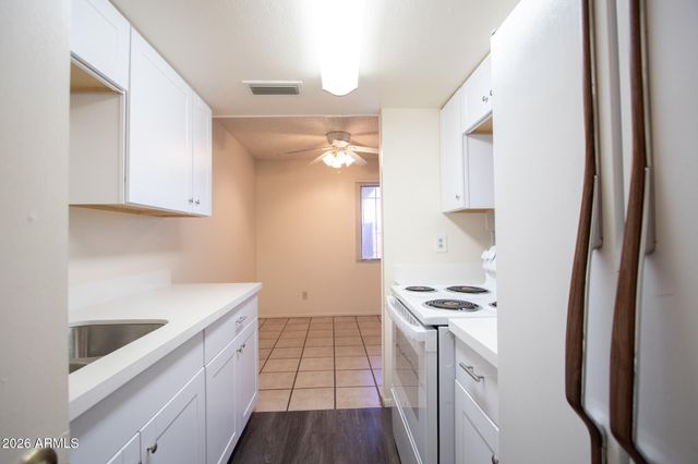 3941 W WONDERVIEW Road, Phoenix, AZ 85019