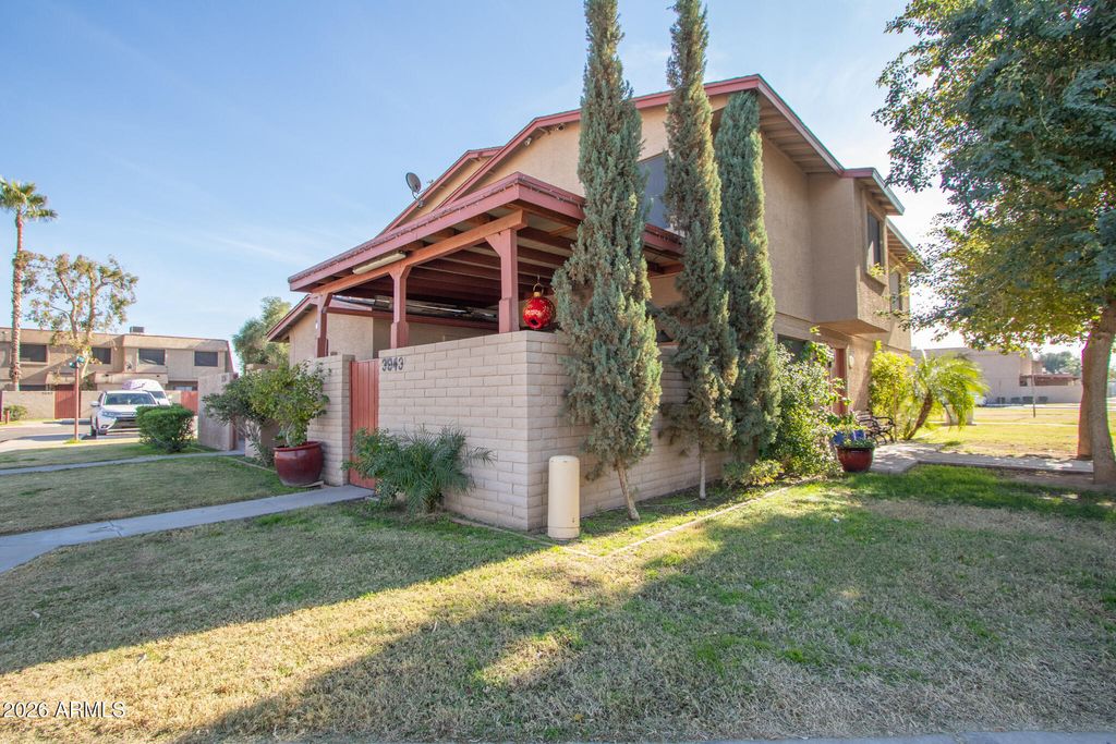 3941 W WONDERVIEW Road, Phoenix, AZ 85019 — photo 3