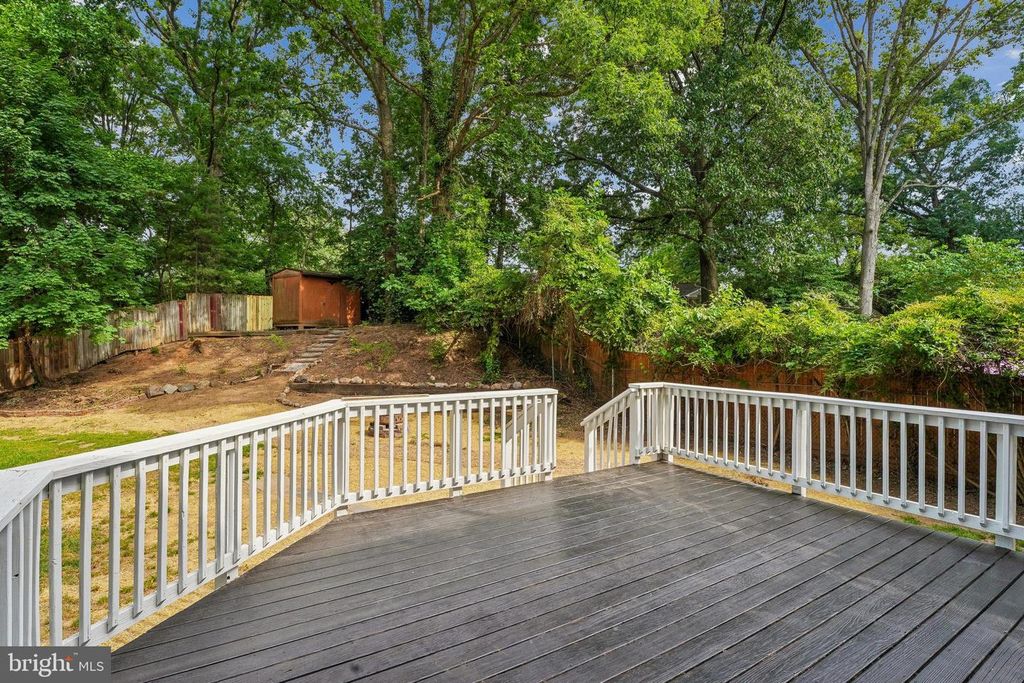 Image 23 of property listing at 1106 MEURILEE LN, Silver Spring, MD 20901
