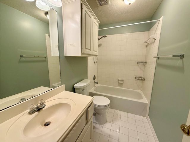 2507 Jasmine Ridge Court, Houston, TX 77062