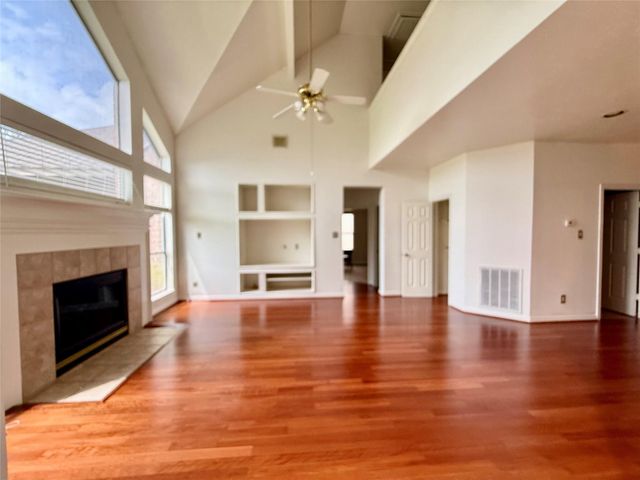 2507 Jasmine Ridge Court, Houston, TX 77062