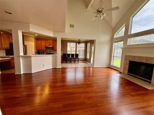 2507 Jasmine Ridge Court, Houston, TX 77062