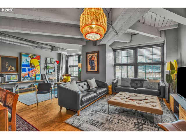 1420 Nw LOVEJOY St 204, Portland, OR 97209