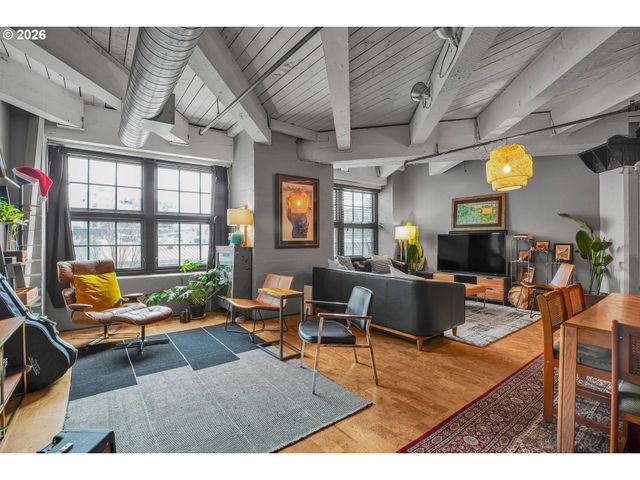 1420 Nw LOVEJOY St 204, Portland, OR 97209