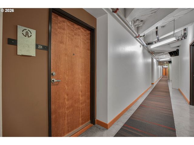 1420 Nw LOVEJOY St 204, Portland, OR 97209