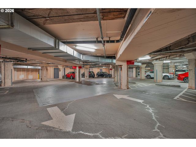 1420 Nw LOVEJOY St 204, Portland, OR 97209