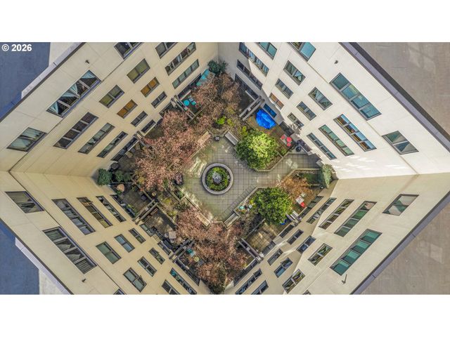 1420 Nw LOVEJOY St 204, Portland, OR 97209