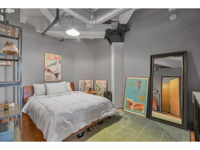 1420 Nw LOVEJOY St 204, Portland, OR 97209