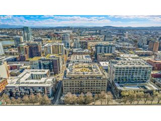 1420 Nw LOVEJOY St 204, Portland, OR 97209