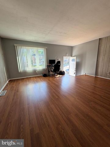 1521 BONWOOD RD, Wilmington, DE 19805