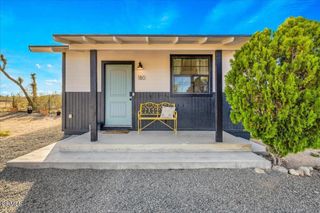 180 Geronimo Trail, Yucca Valley, CA 92284