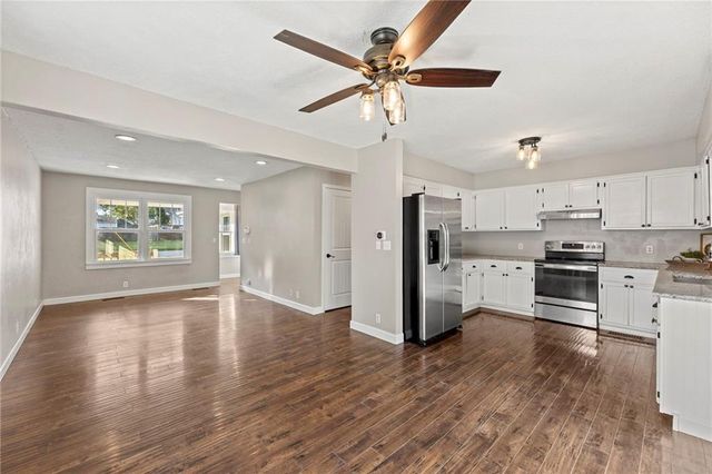 505 S Pearl Street, Paola, KS 66071