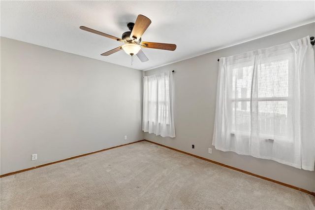 505 S Pearl Street, Paola, KS 66071