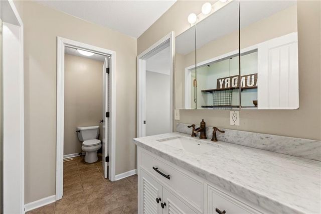 505 S Pearl Street, Paola, KS 66071