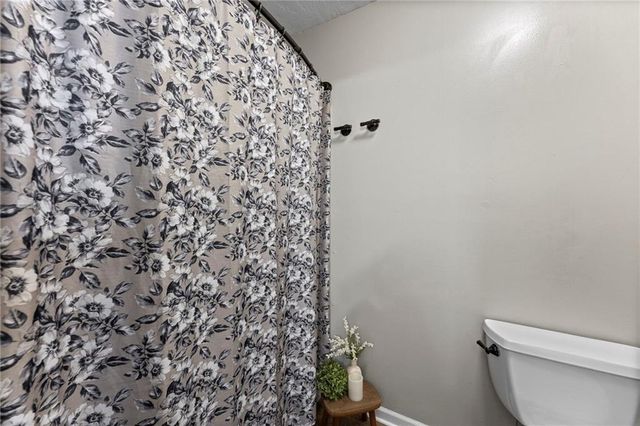 505 S Pearl Street, Paola, KS 66071