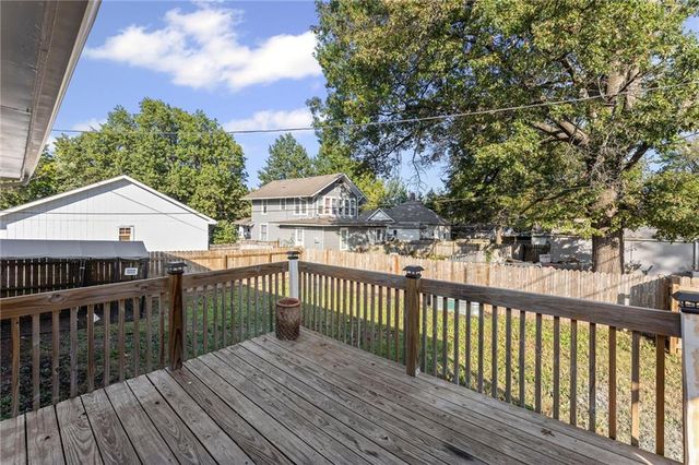 505 S Pearl Street, Paola, KS 66071