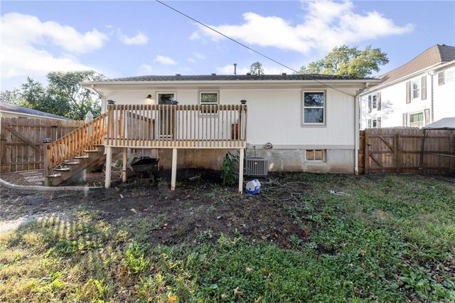 505 S Pearl Street, Paola, KS 66071