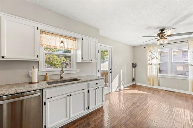 505 S Pearl Street, Paola, KS 66071