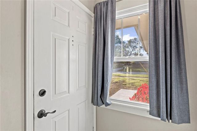 505 S Pearl Street, Paola, KS 66071