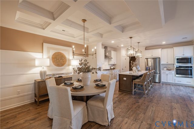 6722 Mayland Ridge Ln, Moseley, VA 23120