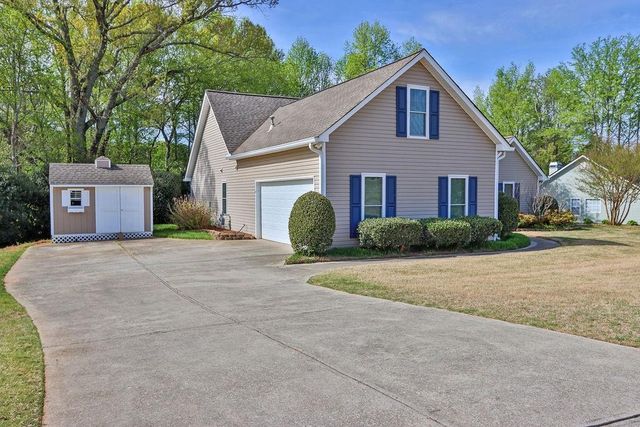 6211 Wilmington Way, Flowery Branch, GA 30542