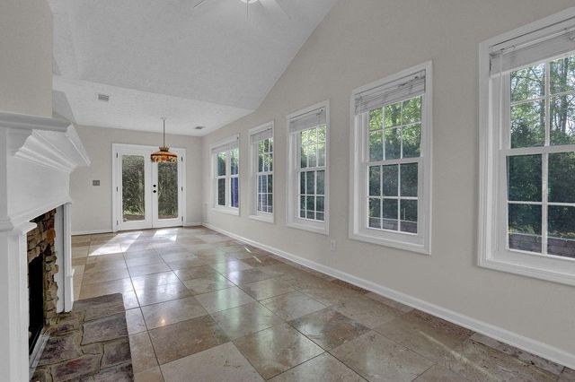 6211 Wilmington Way, Flowery Branch, GA 30542