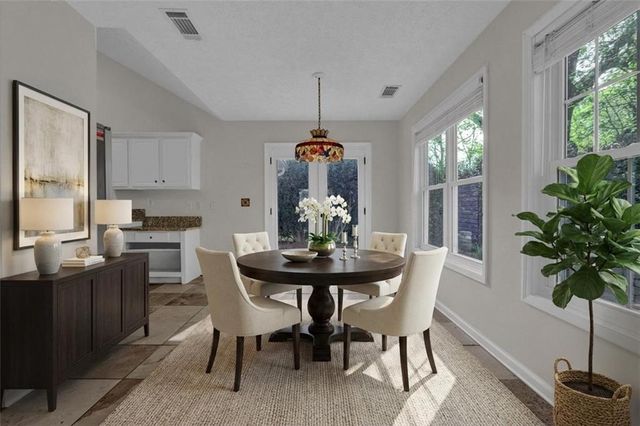 6211 Wilmington Way, Flowery Branch, GA 30542