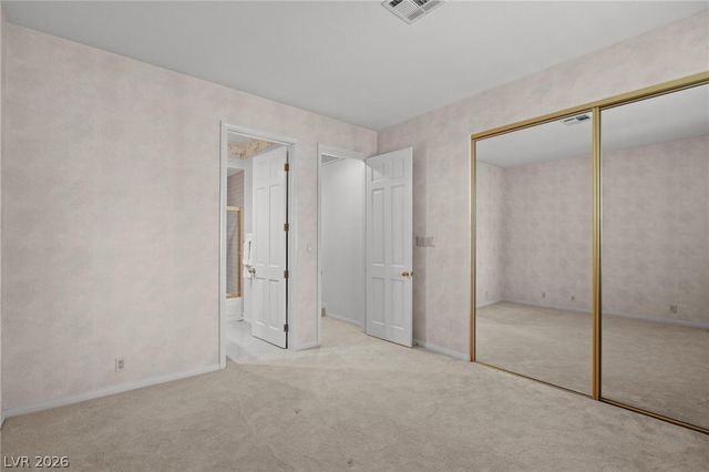 8229 Crow Valley Lane, Las Vegas, NV 89113