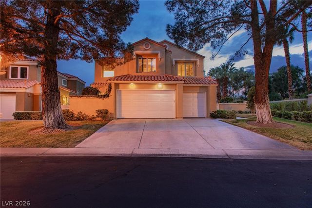 8229 Crow Valley Lane, Las Vegas, NV 89113
