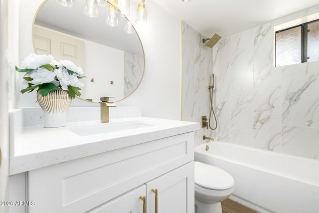 7259 E GLENCOVE Street, Mesa, AZ 85207